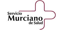 Logotipo del inicio del servicio murciano de salud que presenta una cruz roja estilizada con el nombre de la organización en texto negro.